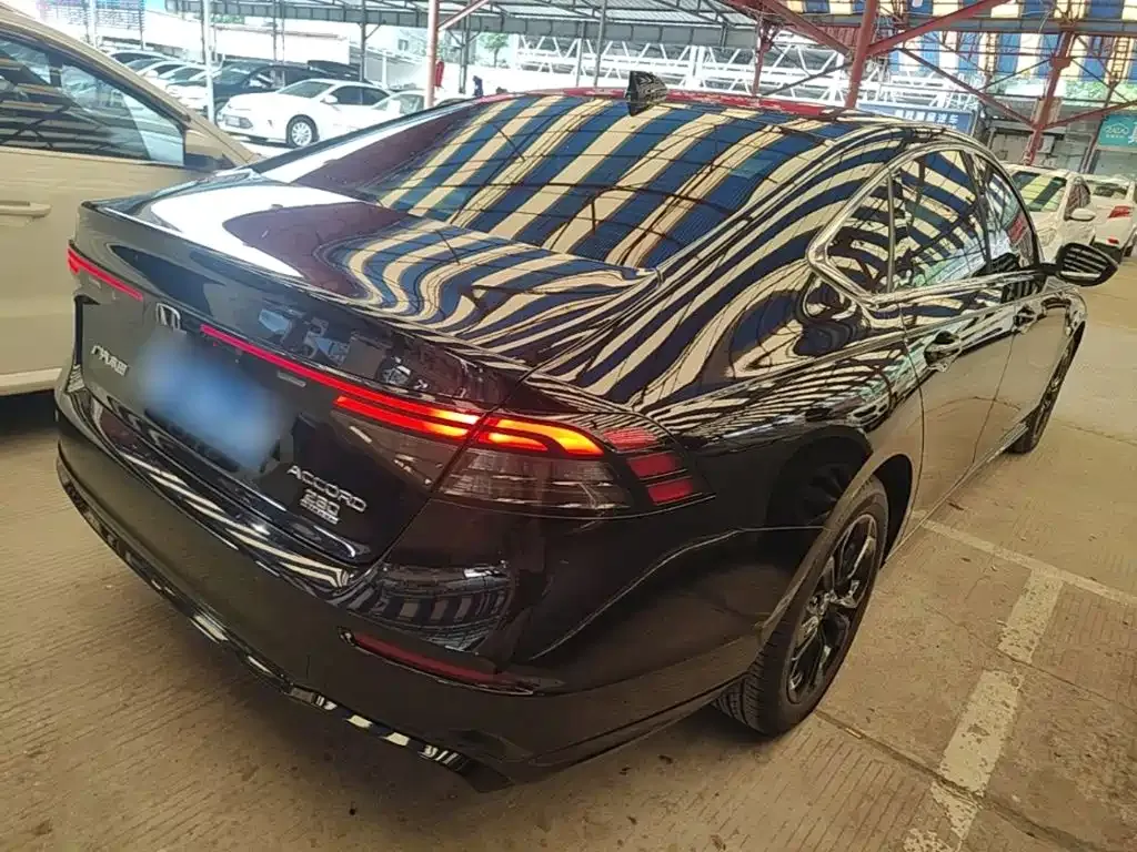 Honda Accord — фото 4