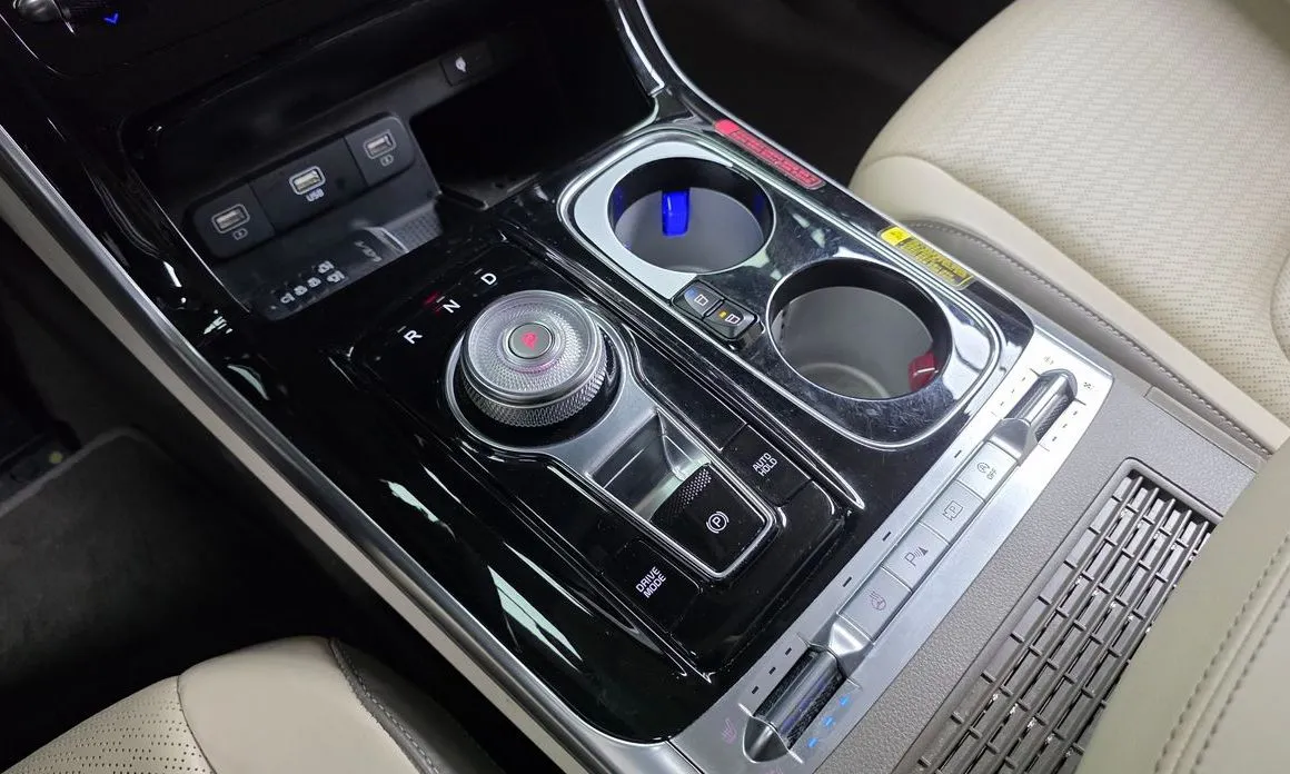Kia Carnival 2023 из KR, фото 8