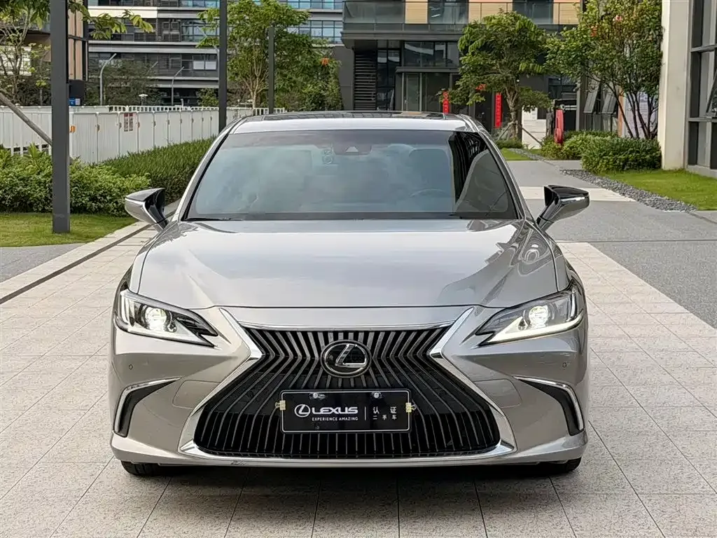 Lexus ES — фото 4