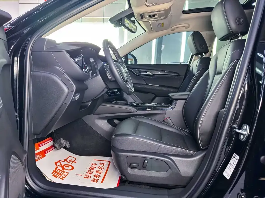 Buick Envision Plus — фото 2
