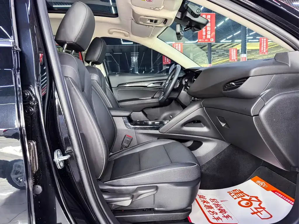 Buick Envision Plus — фото 7