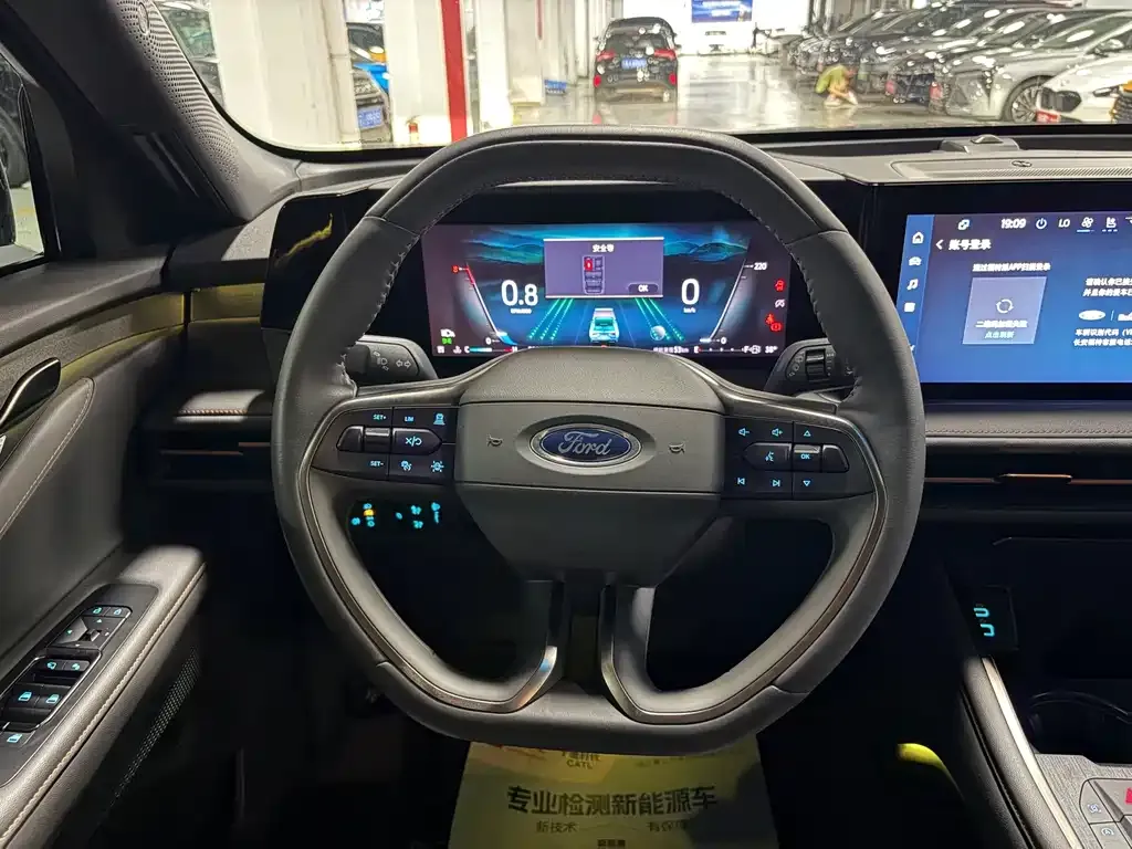 Ford Edge — фото 10