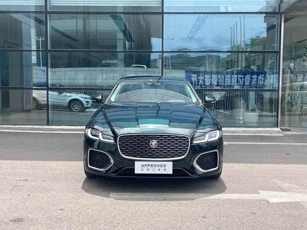 Jaguar XFL — фото 10