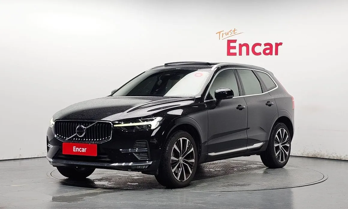 Volvo XC60 — фото 1