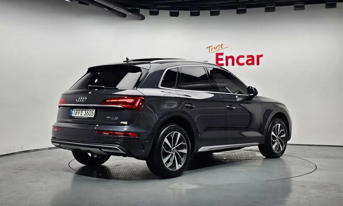 Audi Q5 2023 из KR, фото 9