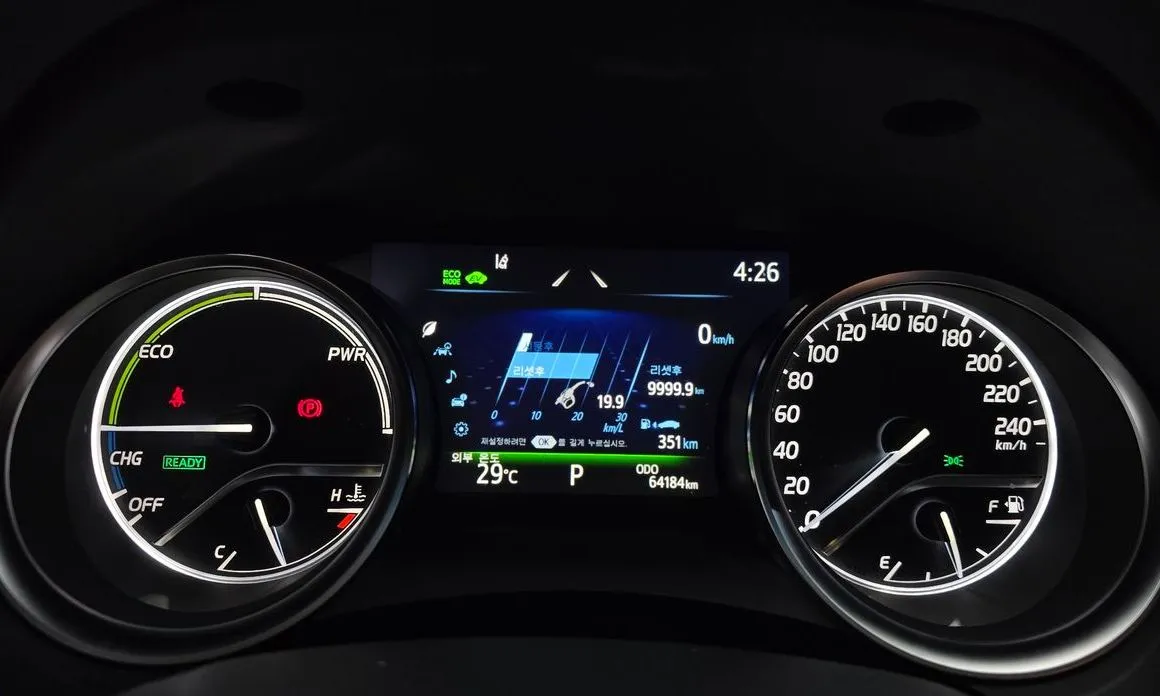 Toyota Camry 2022 из KR, фото 2