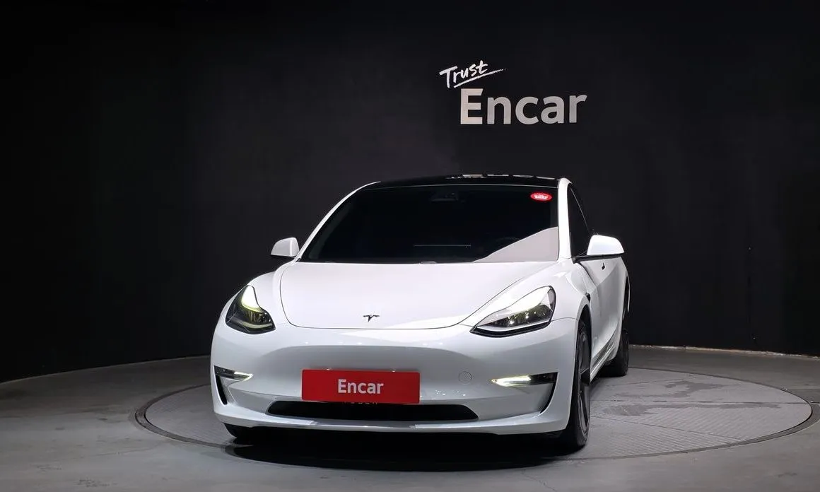 Tesla Model 3 — фото 2