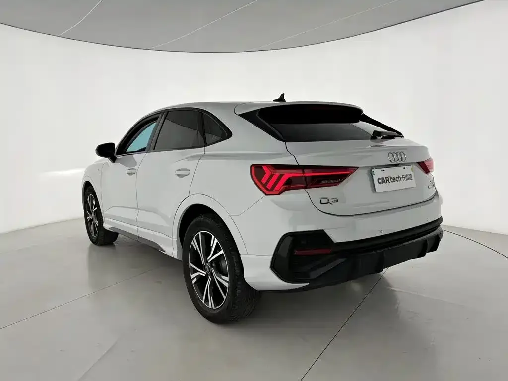 Audi Q3 Sportback — фото 3