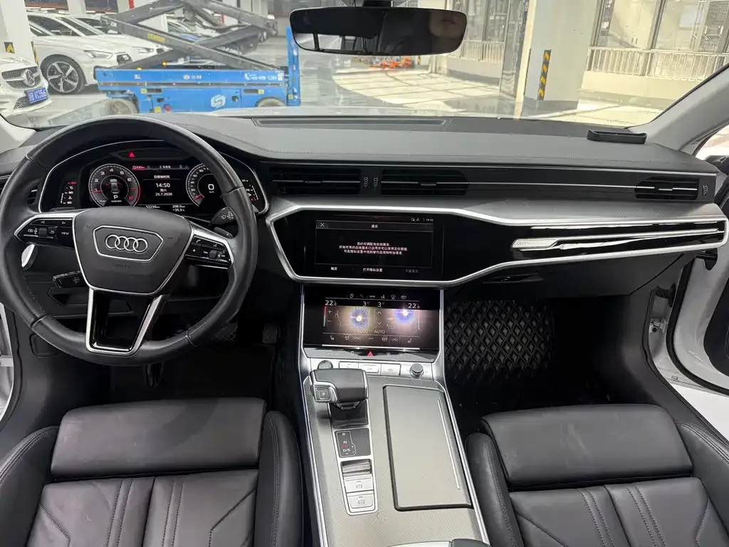 Audi A7 — фото 7