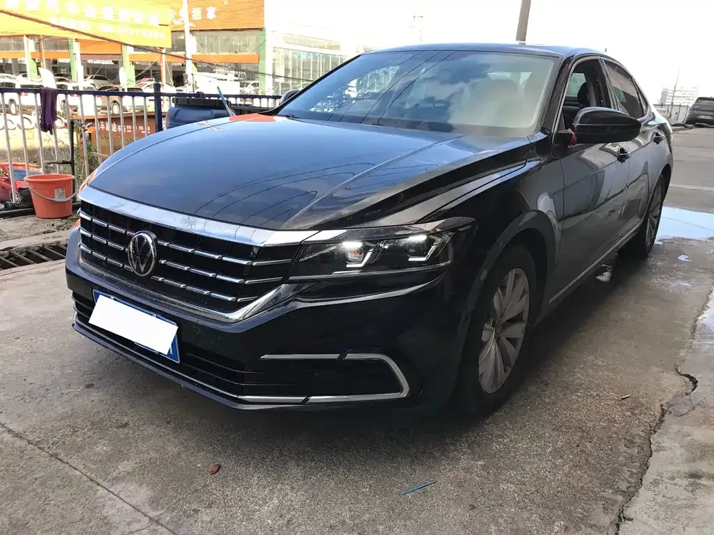 Volkswagen Passat — фото 9