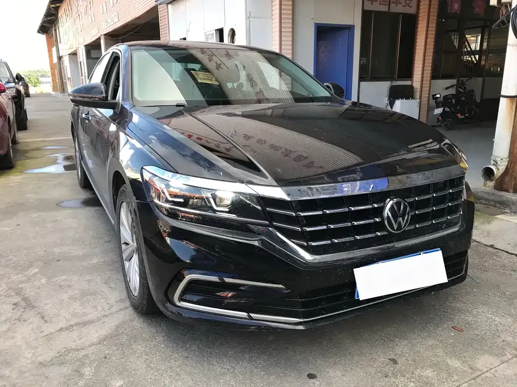 Volkswagen Passat — фото 8