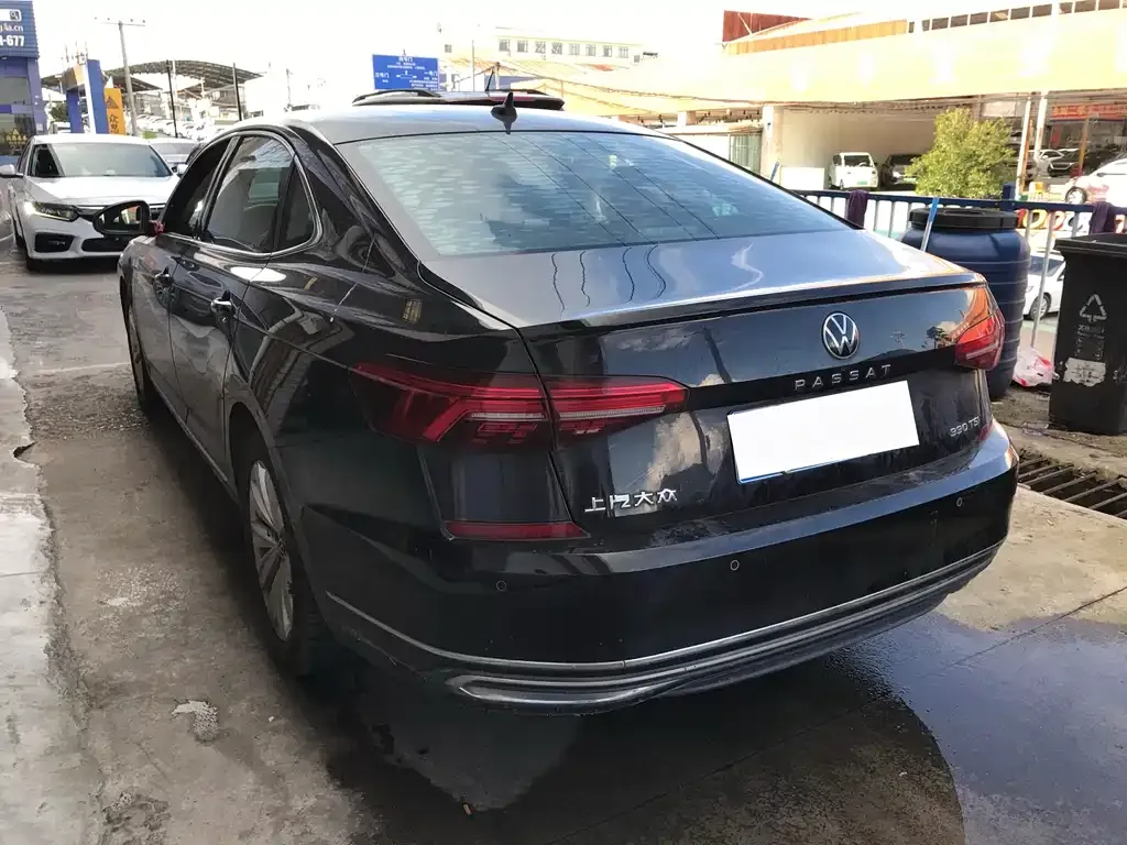 Volkswagen Passat — фото 6