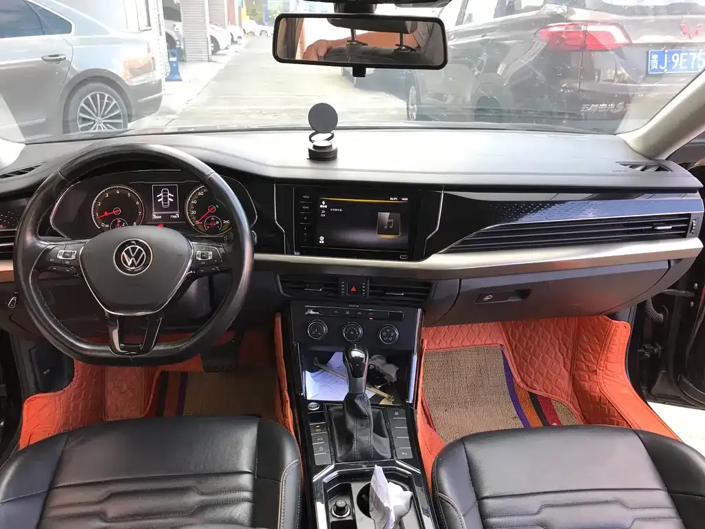 Volkswagen Passat — фото 10