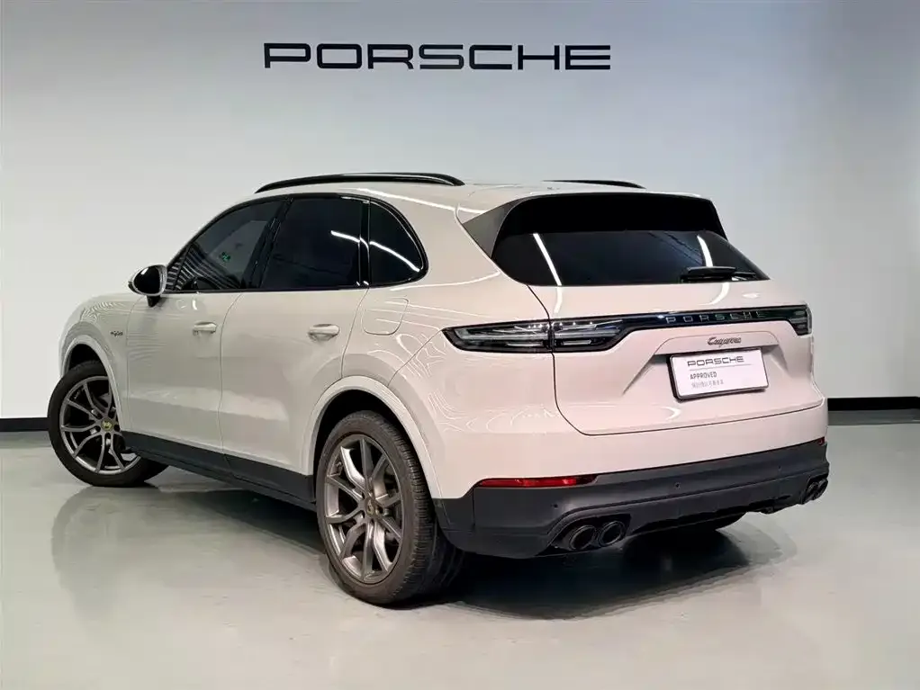 Porsche Cayenne Hybrid — фото 2