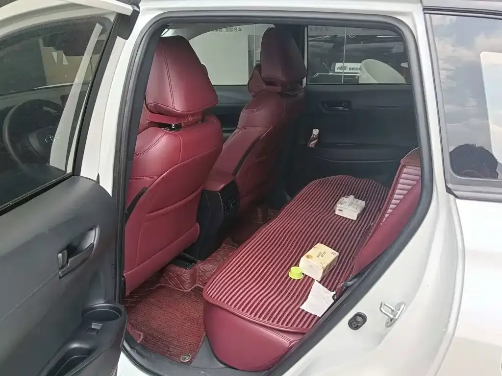 Toyota Corolla Cross — фото 3