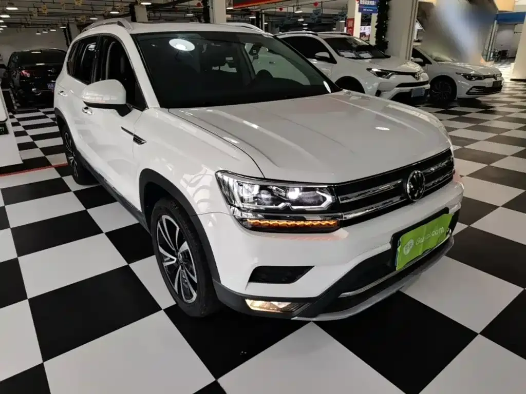 Volkswagen Tharu — фото 8