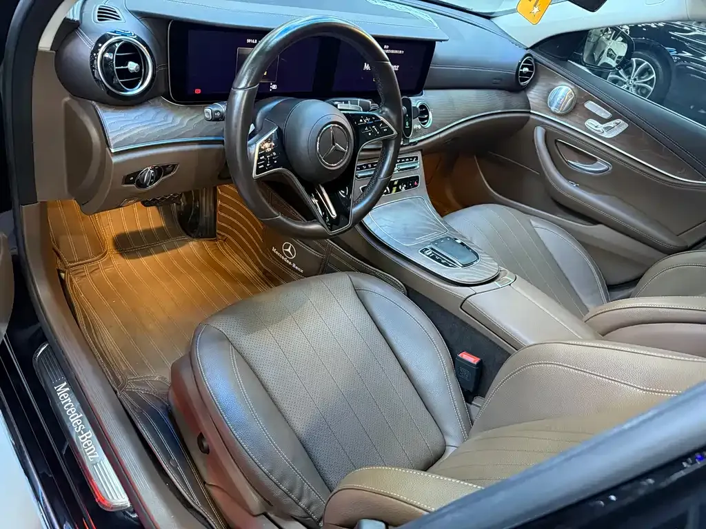 Mercedes-Benz E-Class — фото 10
