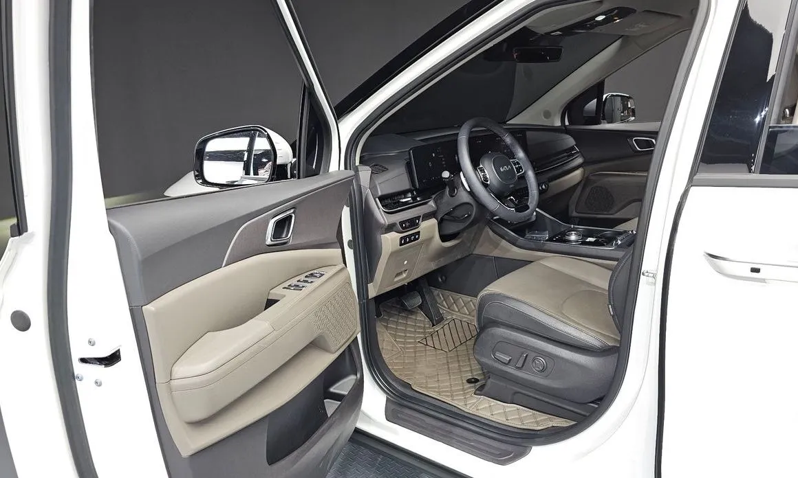 Kia Carnival — фото 10