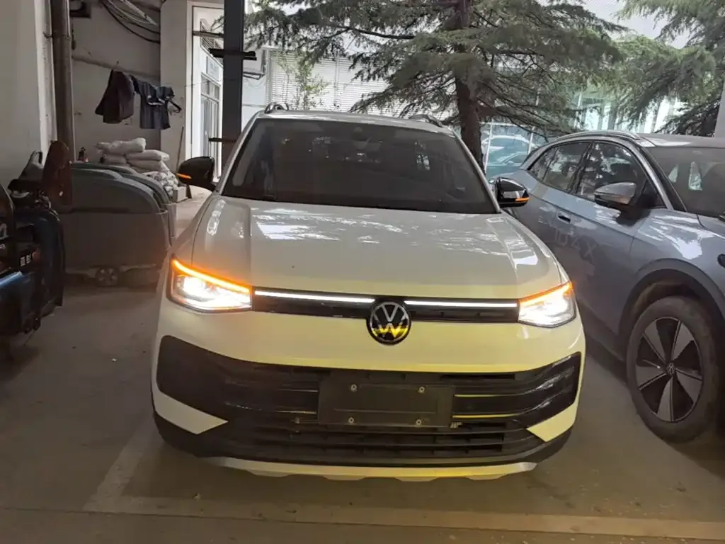 Volkswagen Tharu — фото 7