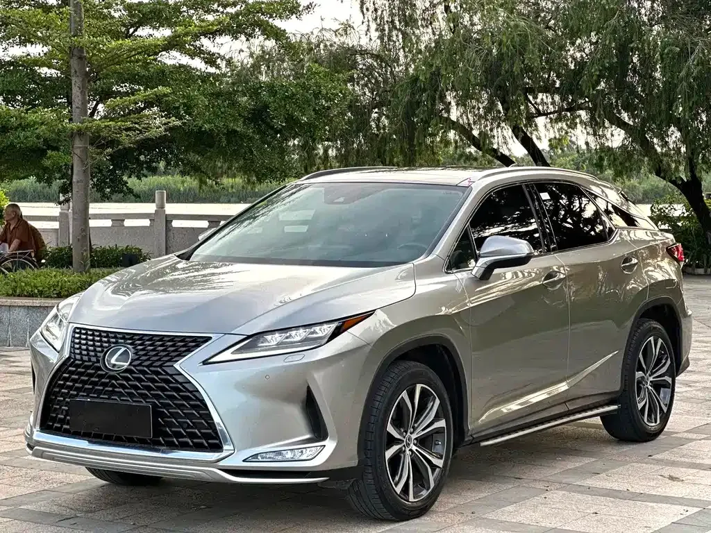 Lexus RX — фото 9