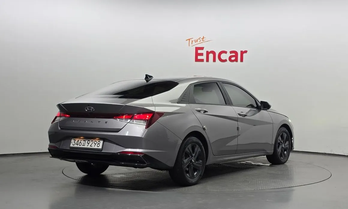 Hyundai AVANTE — фото 2