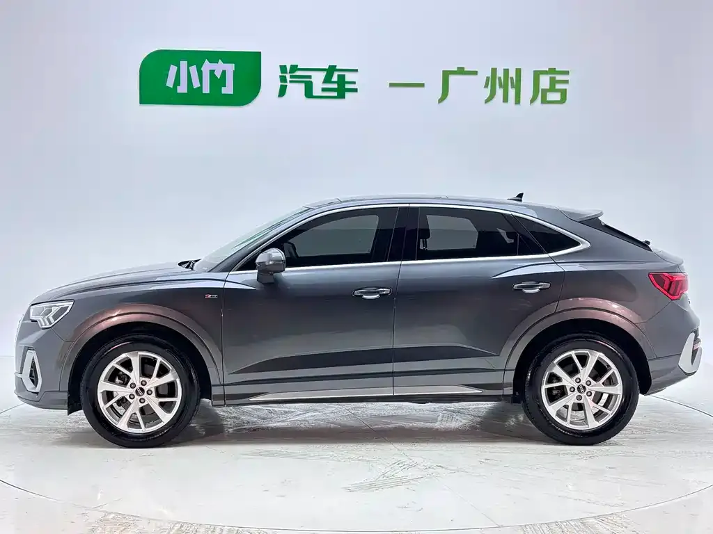Audi Q3 Sportback — фото 10