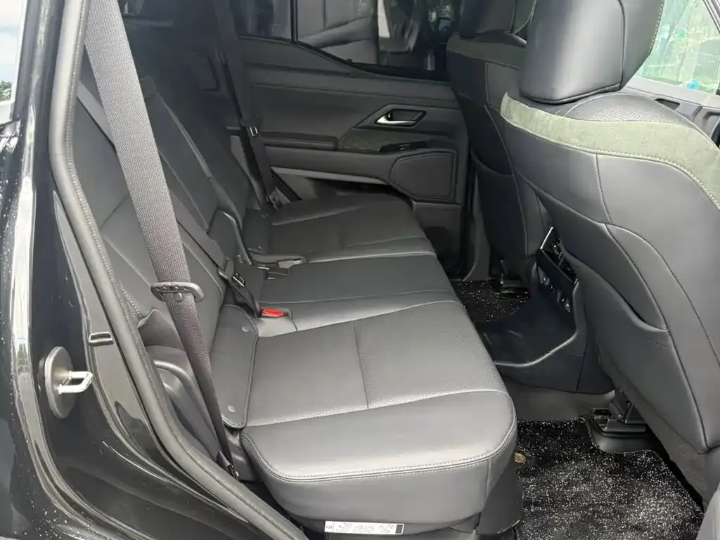 Lexus GX 2025 из CN, фото 3