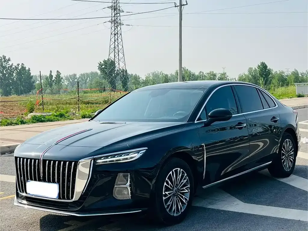 Hongqi H5 — фото 1