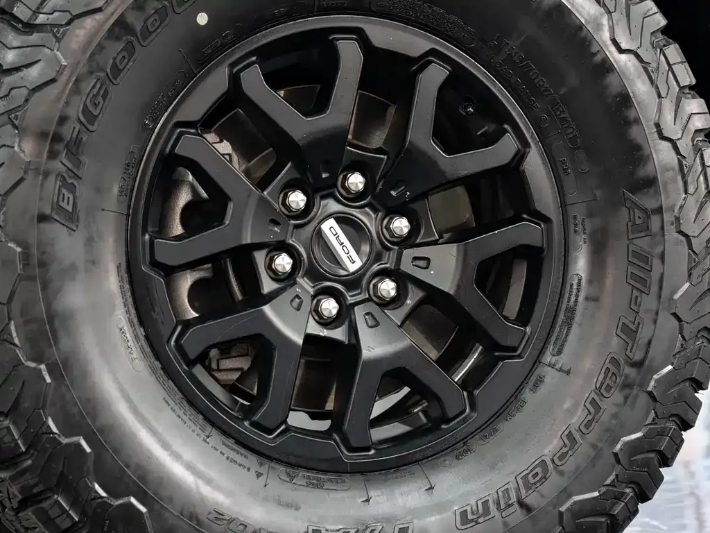 Ford F-150 Raptor — фото 5