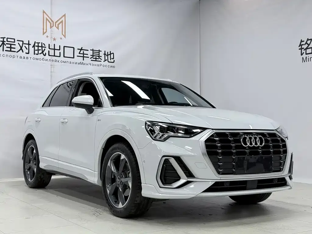 Audi Q3 — фото 3