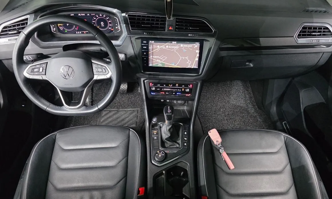 Volkswagen Tiguan — фото 7