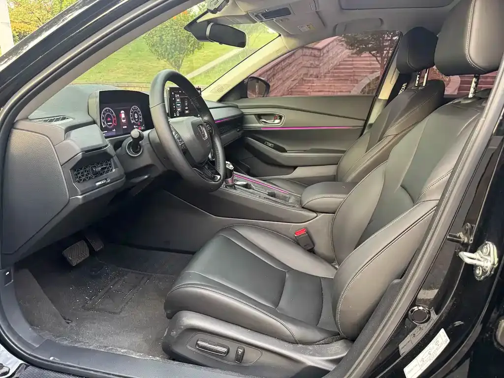 Honda Accord — фото 4