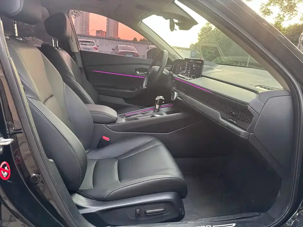 Honda Accord — фото 6