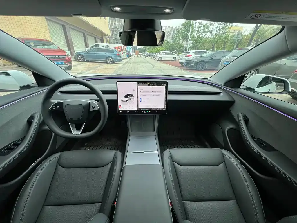 Tesla Model 3 — фото 8