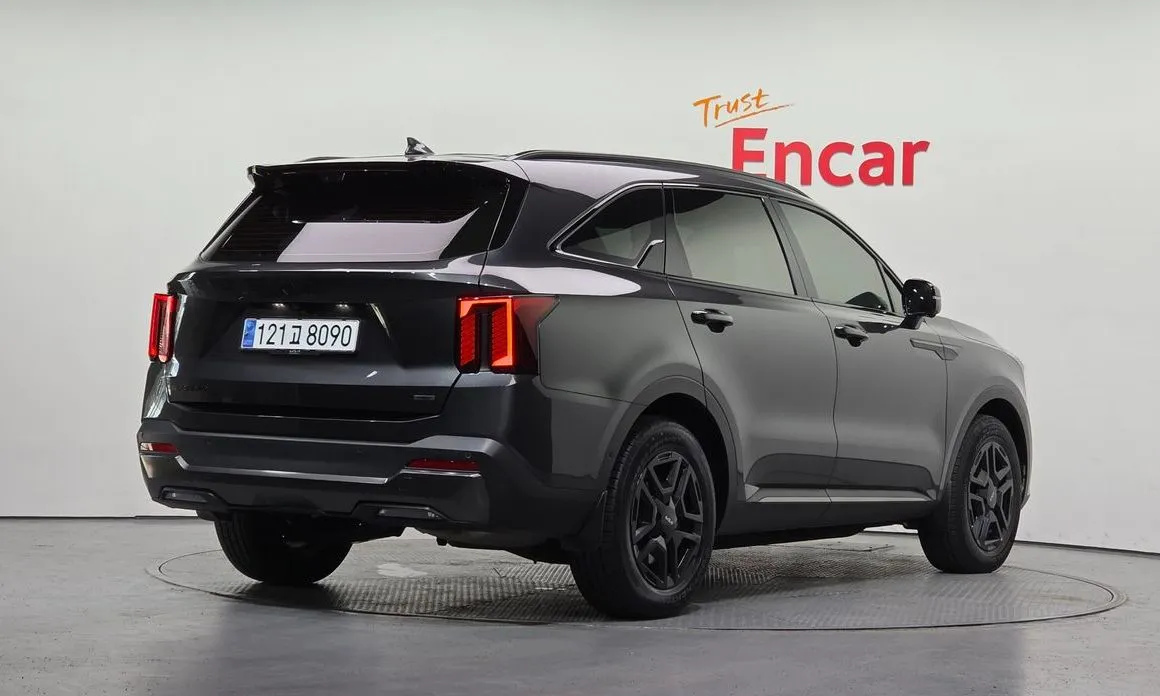 Kia Sorento — фото 6