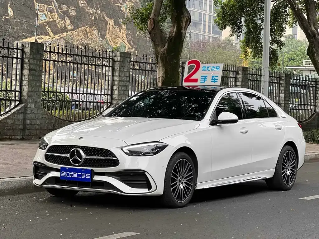 Mercedes-Benz C-Class — фото 1