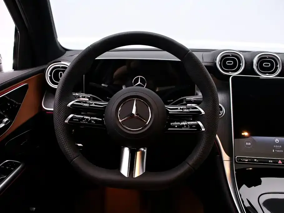 Mercedes-Benz GLC — фото 5
