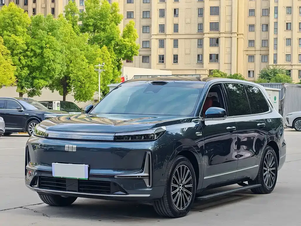 Geely Galaxy M9 — фото 1