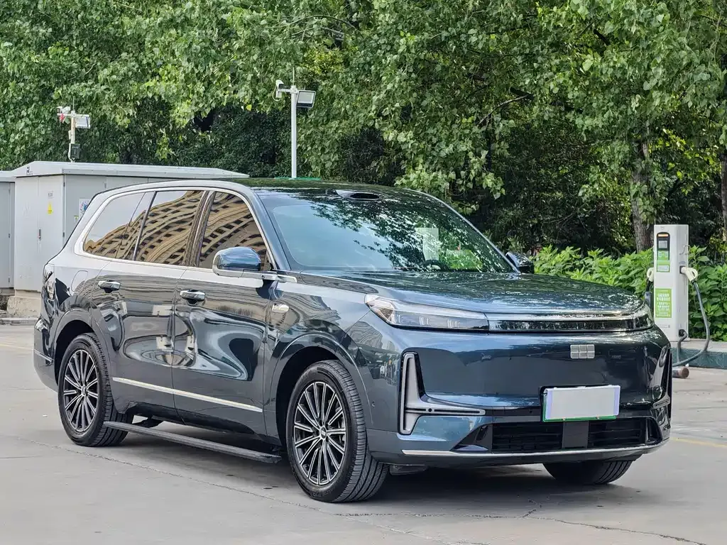 Geely Galaxy M9 — фото 10