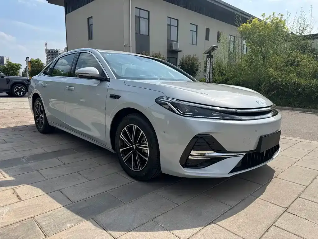 Geely 银河A7 EM — фото 10
