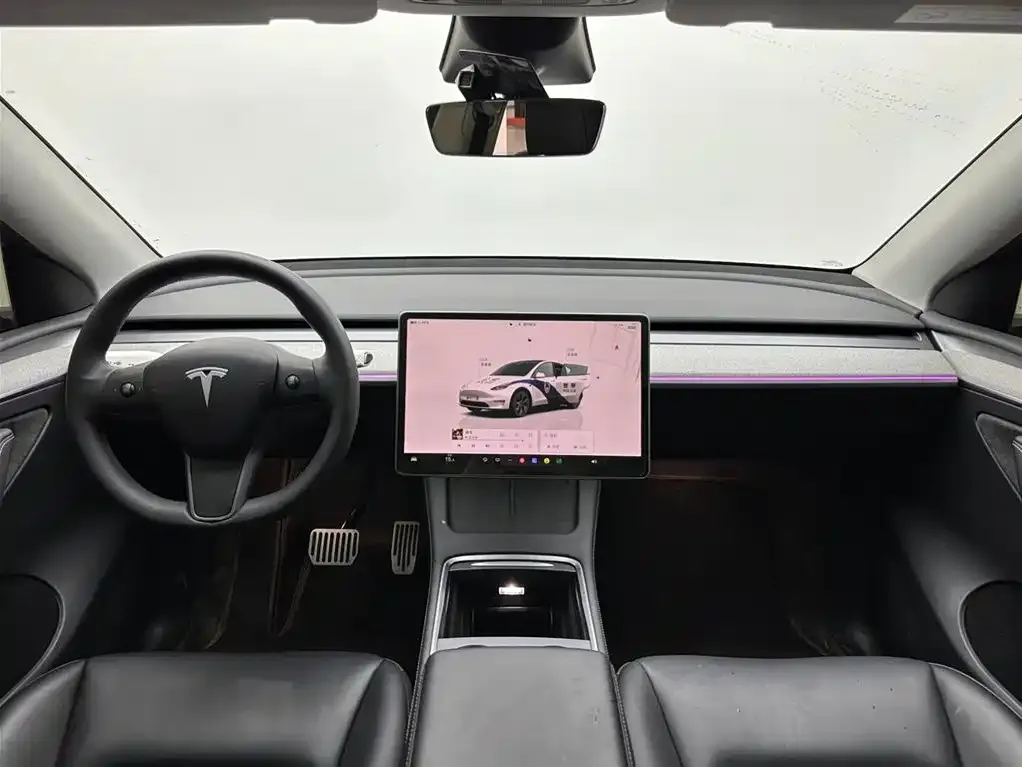 Tesla Model Y — фото 5