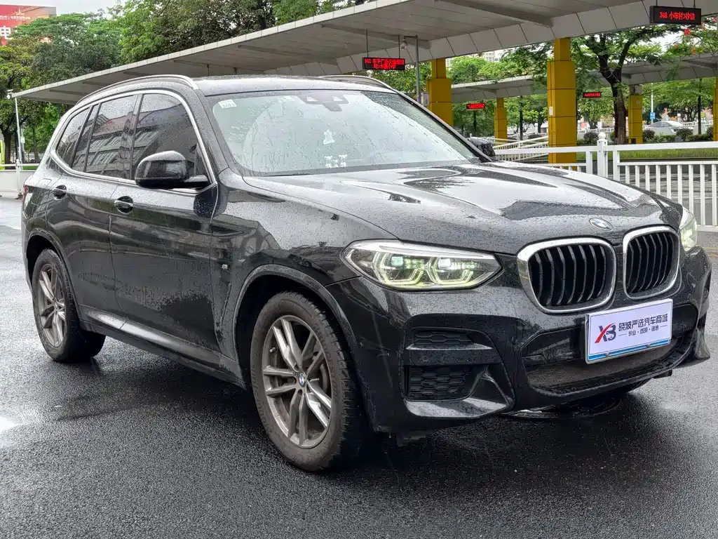 BMW X3 — фото 8