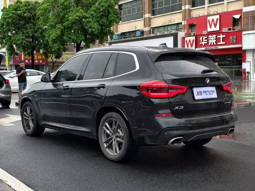 BMW X3 — фото 10