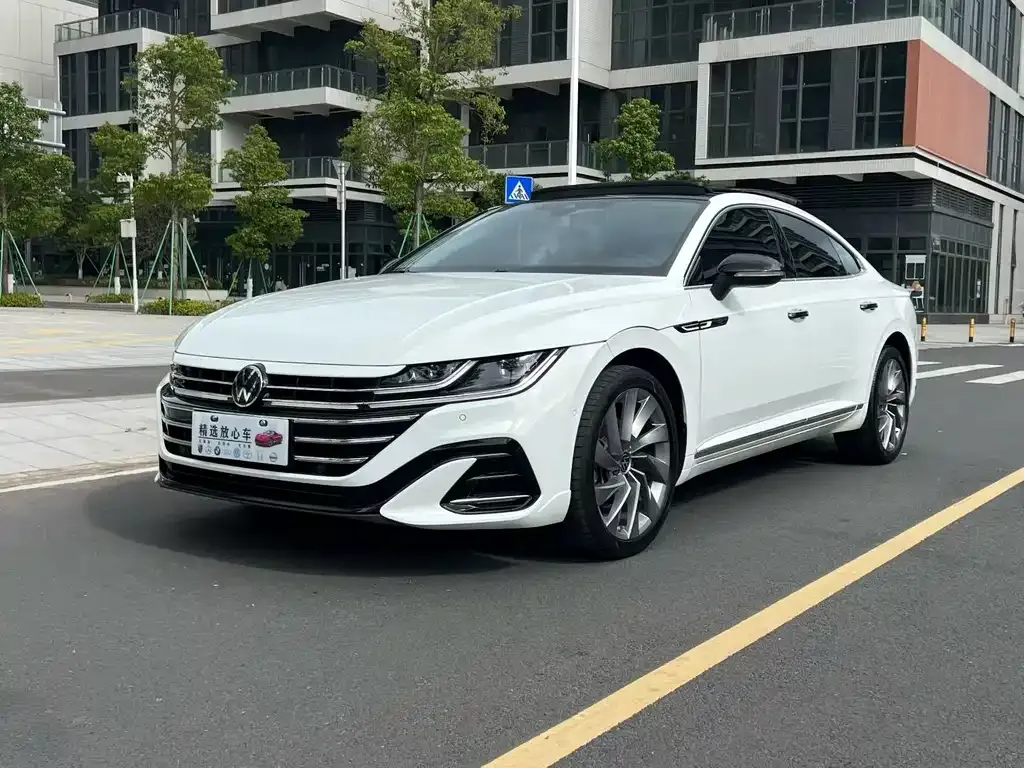 Volkswagen CC — фото 1