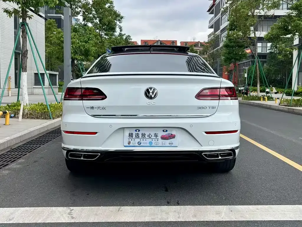 Volkswagen CC — фото 6