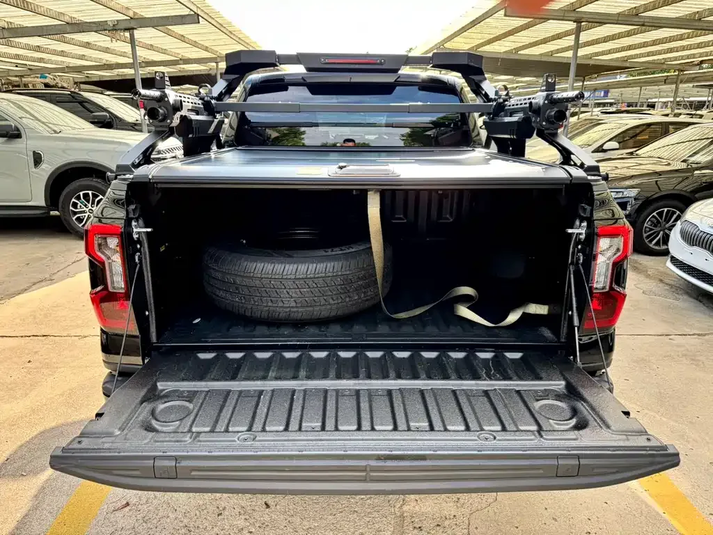 Ford Ranger — фото 10