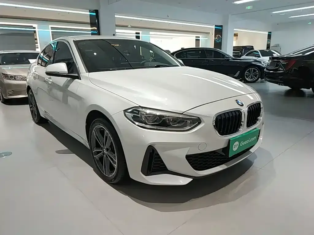 BMW 1 Series 2022 из CN, фото 4