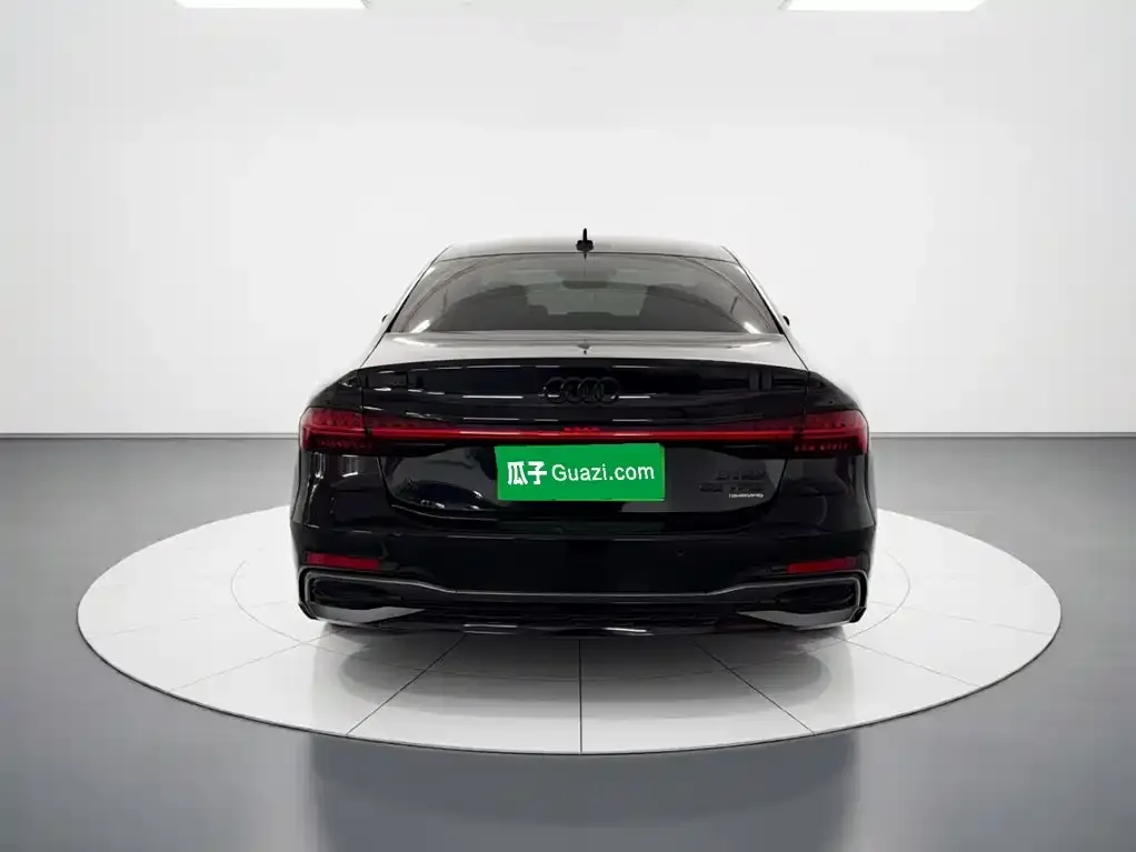 Audi A7L — фото 2