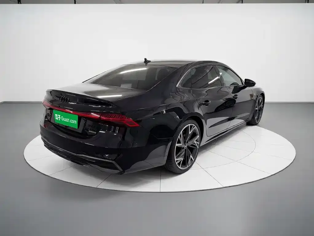Audi A7L — фото 3