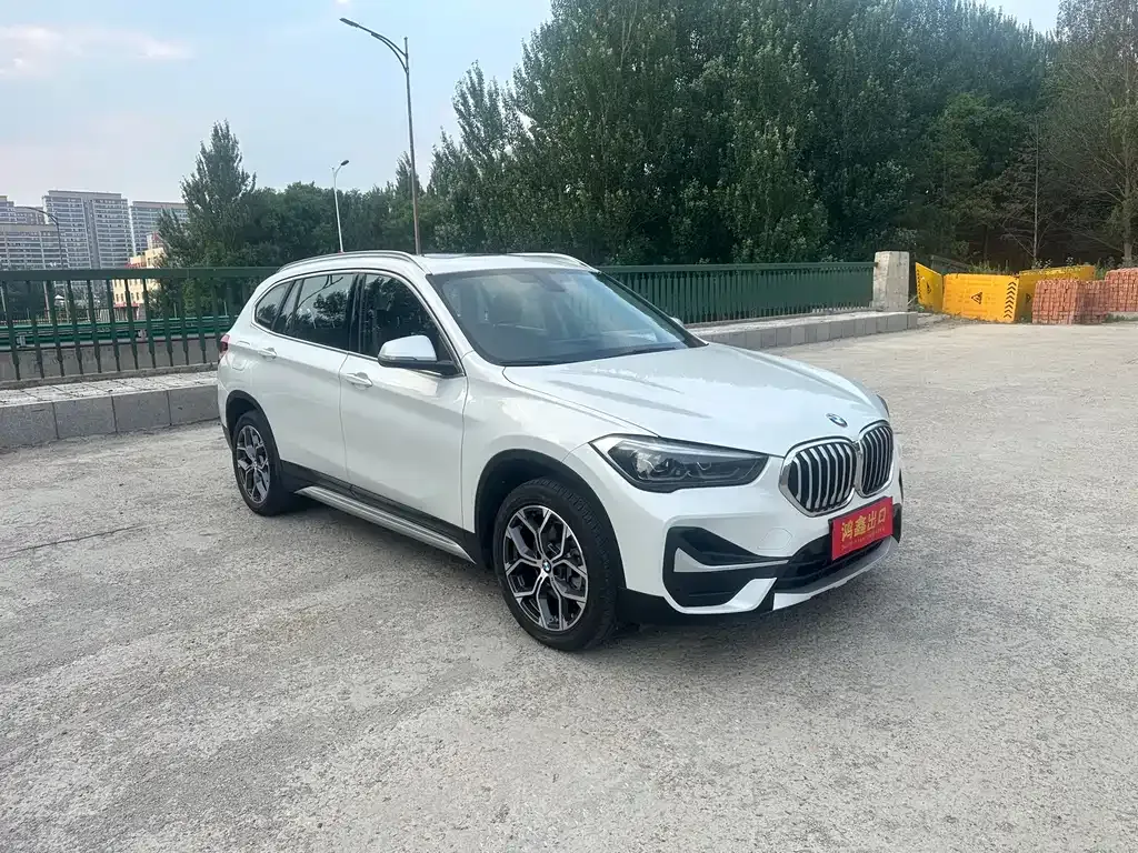 BMW X1 — фото 5